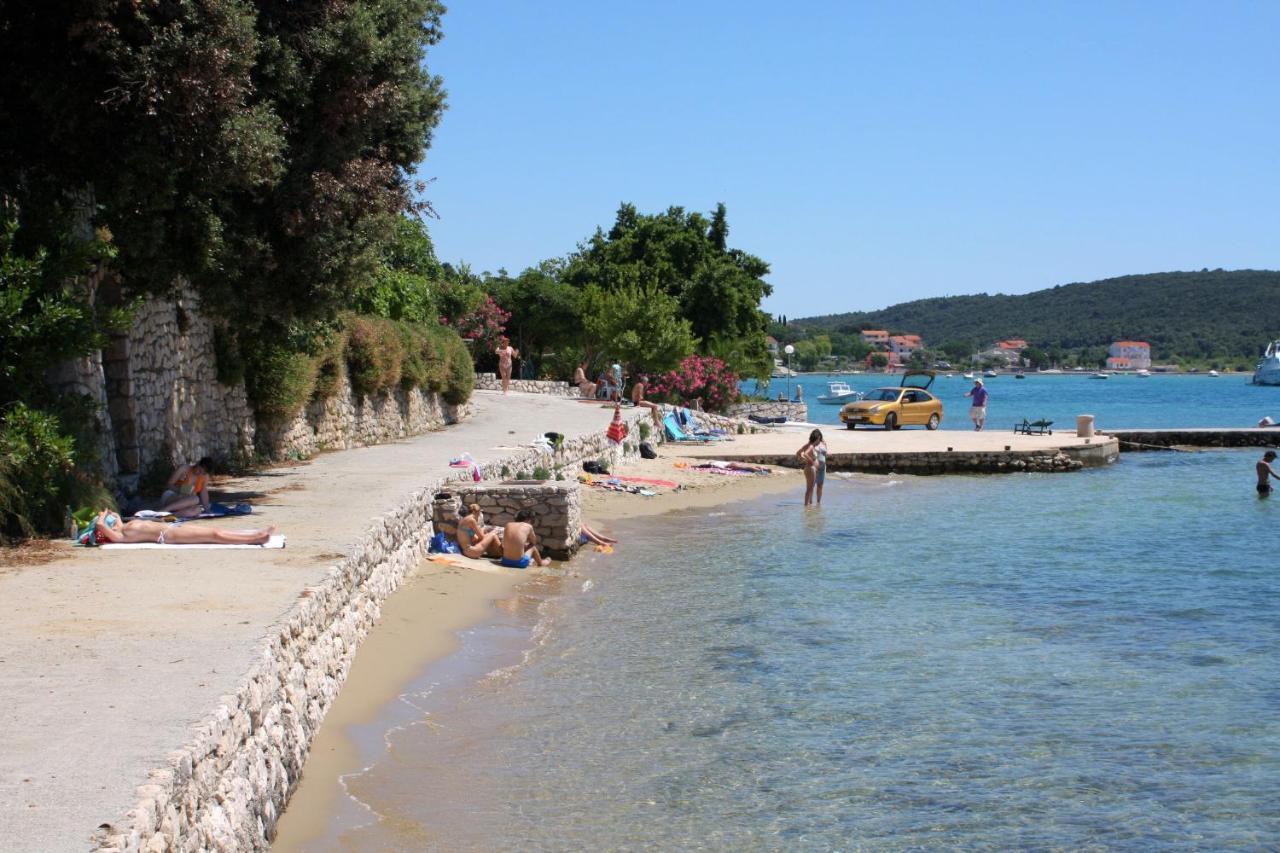 Apartments By The Sea Kampor, Rab - 5037 Экстерьер фото