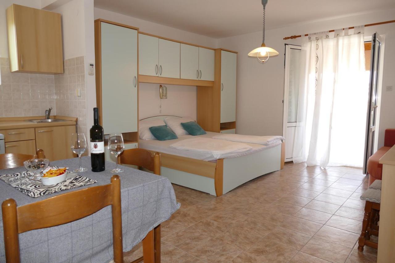 Apartments By The Sea Kampor, Rab - 5037 Экстерьер фото