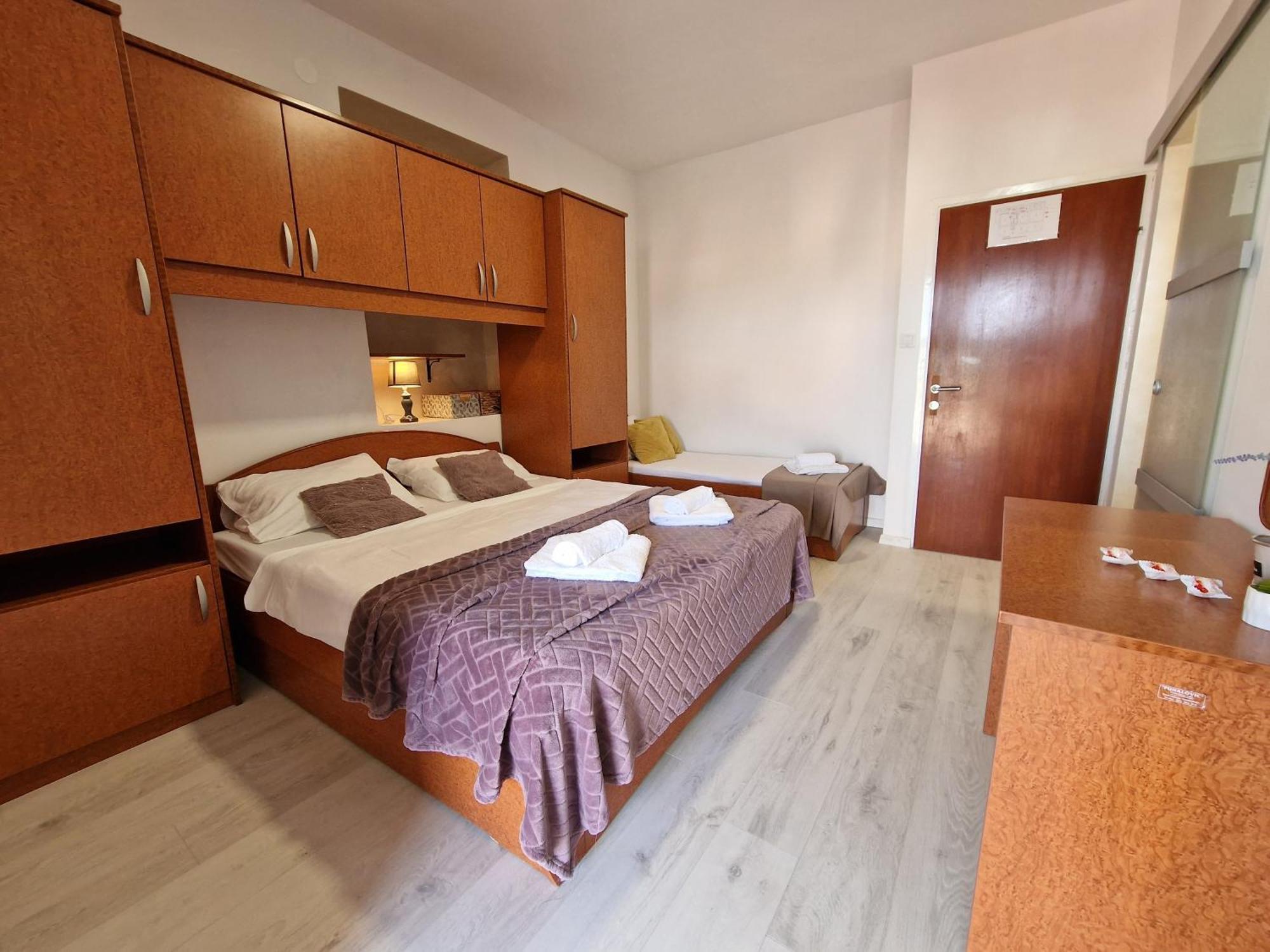 Apartments By The Sea Kampor, Rab - 5037 Номер фото