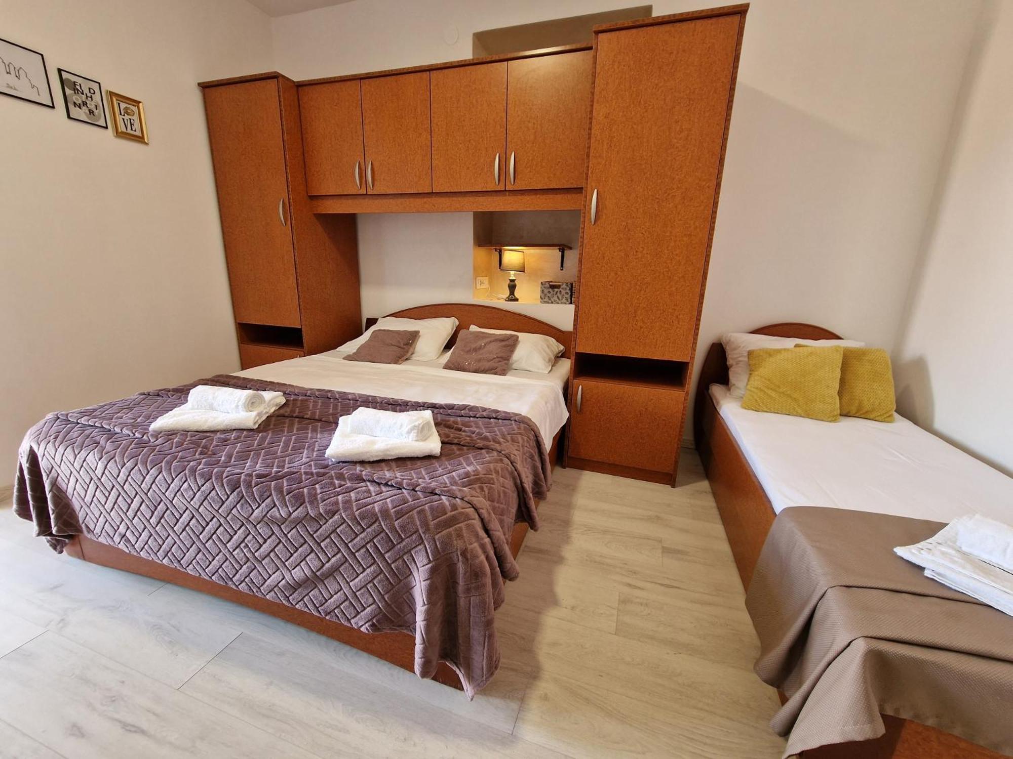 Apartments By The Sea Kampor, Rab - 5037 Номер фото